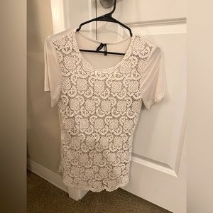 Ravel women’s lace short sleeve top. Size small